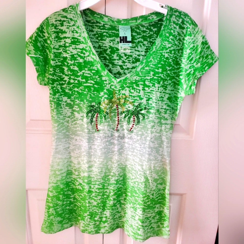 NWOT  palm tree studded Summer tee